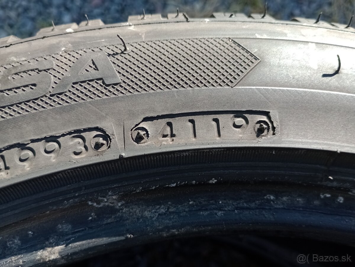 Predam 2ks pneu 215/50/r17 zimne 95V Lassa - 5