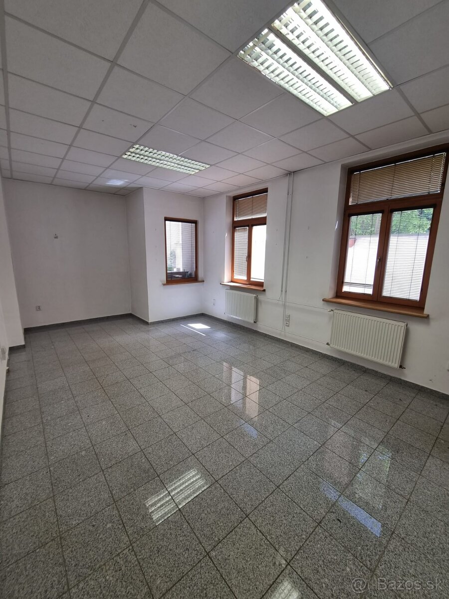 ✅ Kancelária 26m² - Hradbová ul. 11 v centre KE ✅ - 5