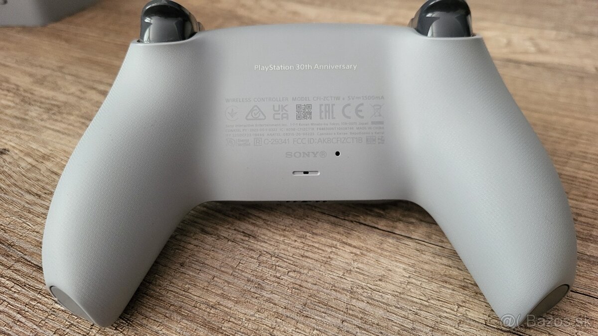 Dualsense 30th Anniversary - 5