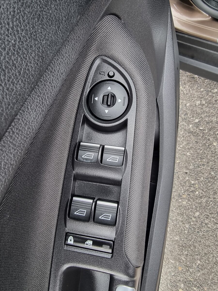 Ford C-Max 1.0 EcoBoost 125k Titanium za 7.990 € - 5