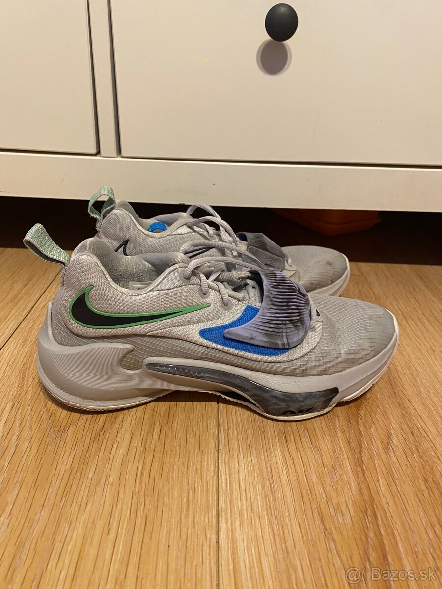 Nike, Jordan’s 42,5 - 5