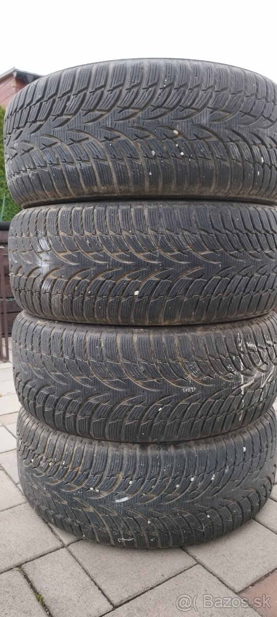 235/55 R17 zimne - 5