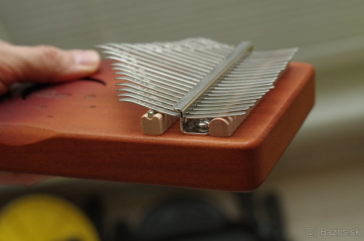 Kalimba 21 tónová s rezonančným otvorom - 5