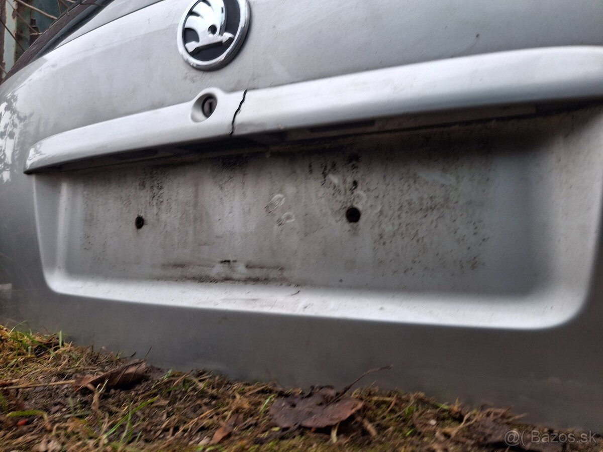 Kufrové dvere Škoda Octavia 1 combi - 5