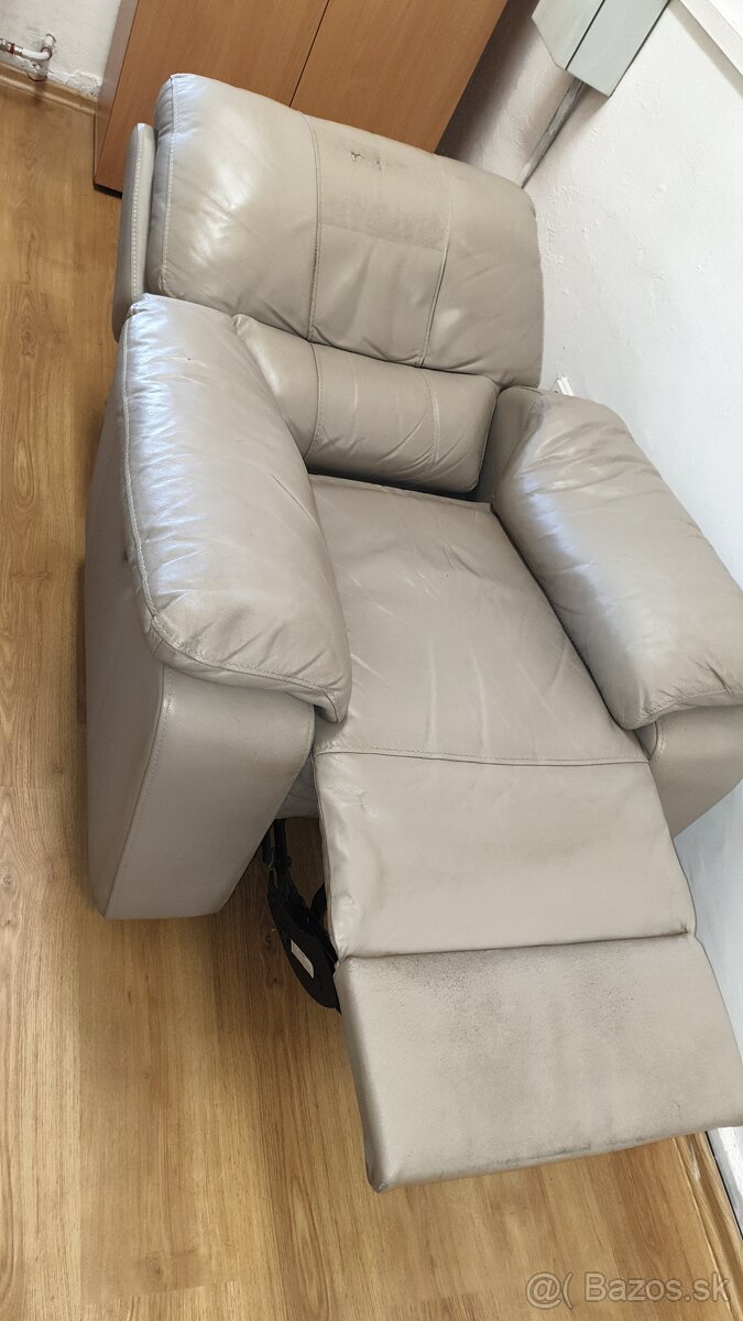 Polohovateľné kreslo Lucy - 5