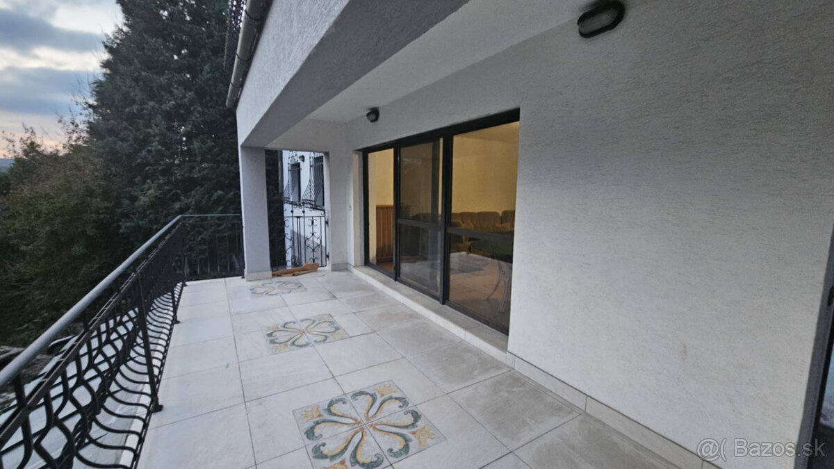 Prenájom priestranného apartmánu s nádherným výhľadom. - 5