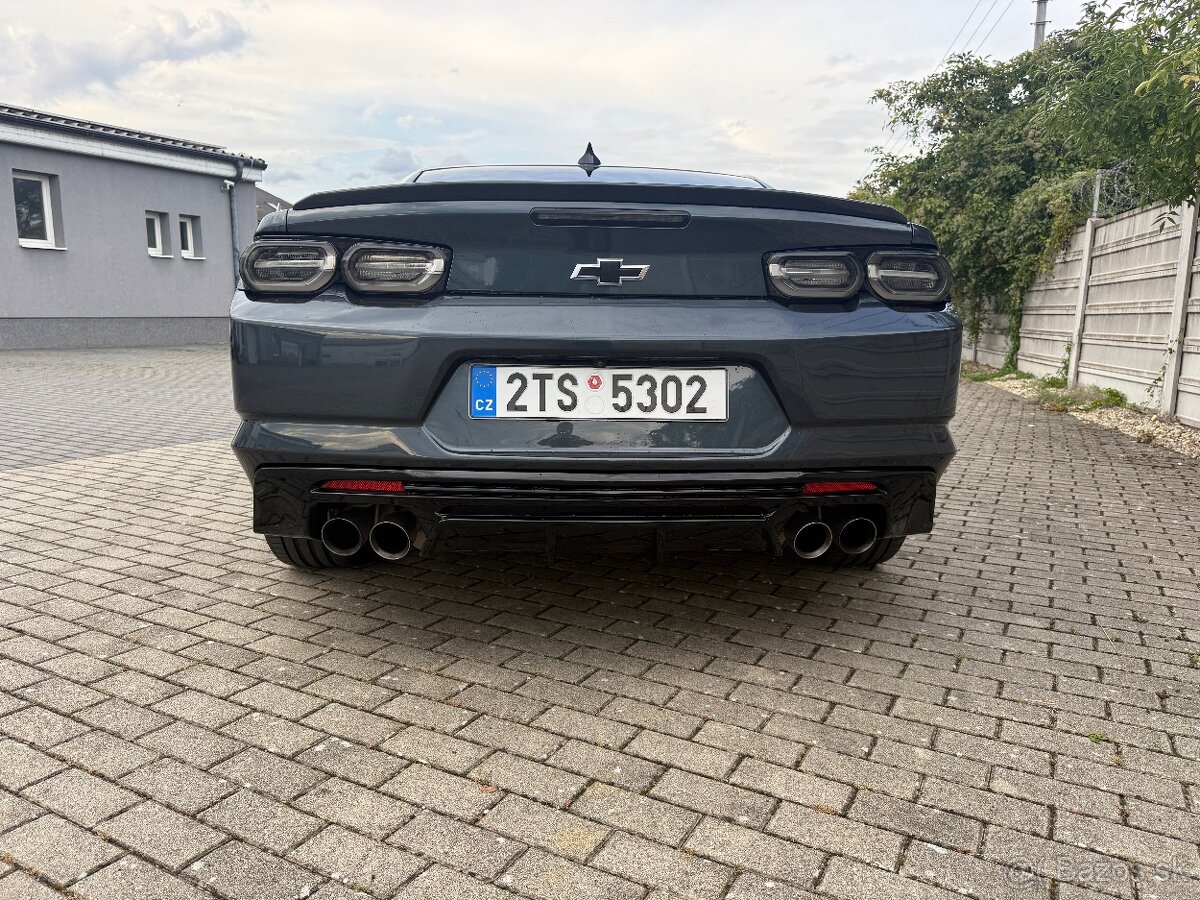 Predám Chevrolet Camaro 6,2 V8 automat LT1 - 5