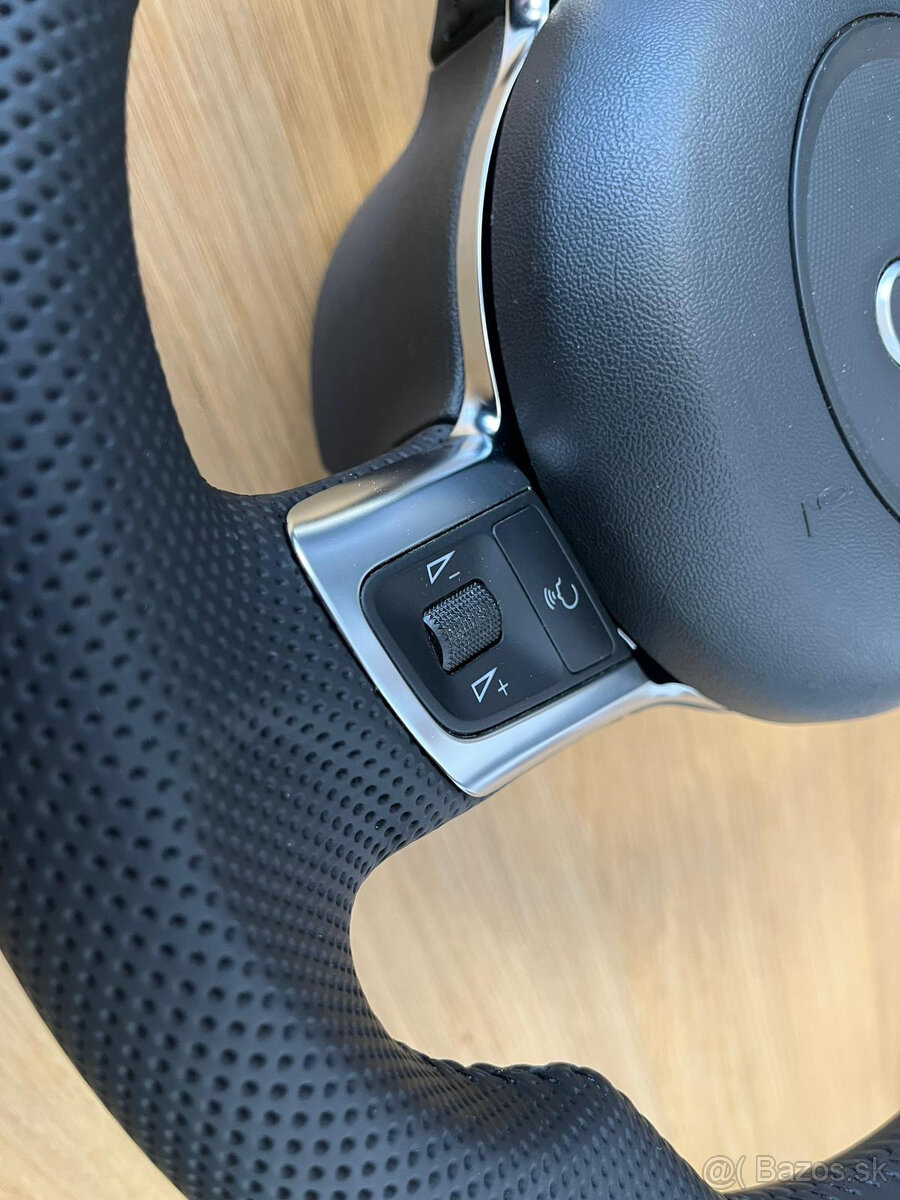 Audi RS6 4F - volant - 5