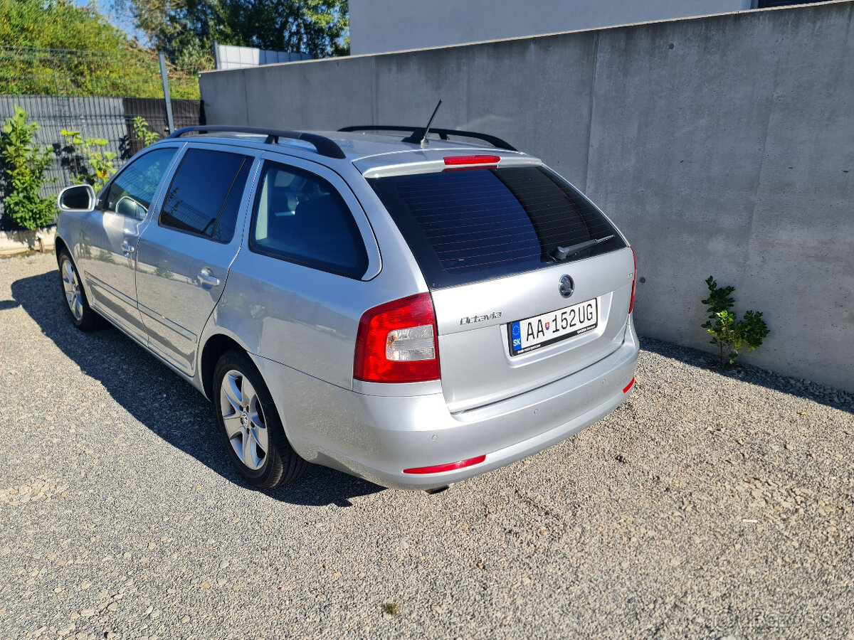 Škoda Octavia Combi 1.6 TDI CR DPF Elegance DSG - 5