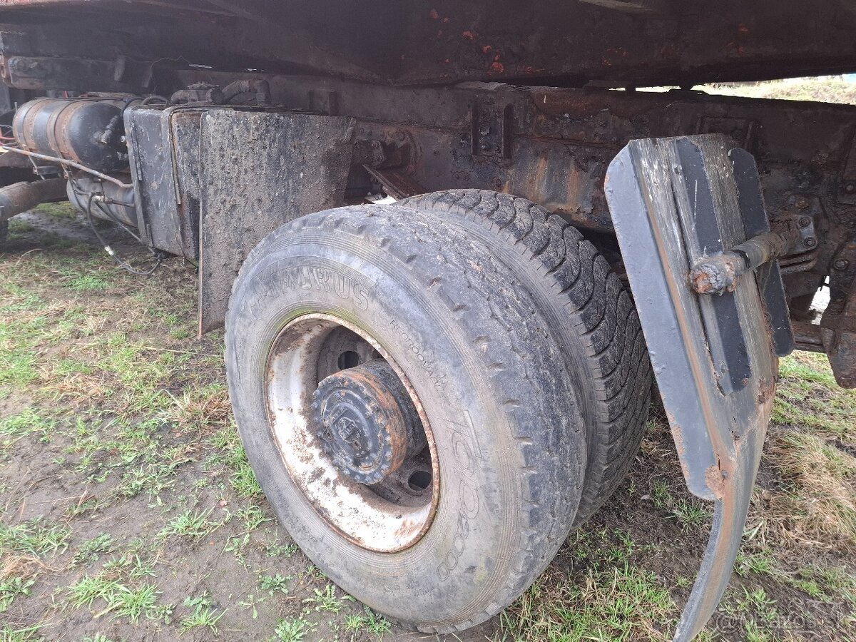 LIAZ 18.33 s pohonom 4×4. - 5