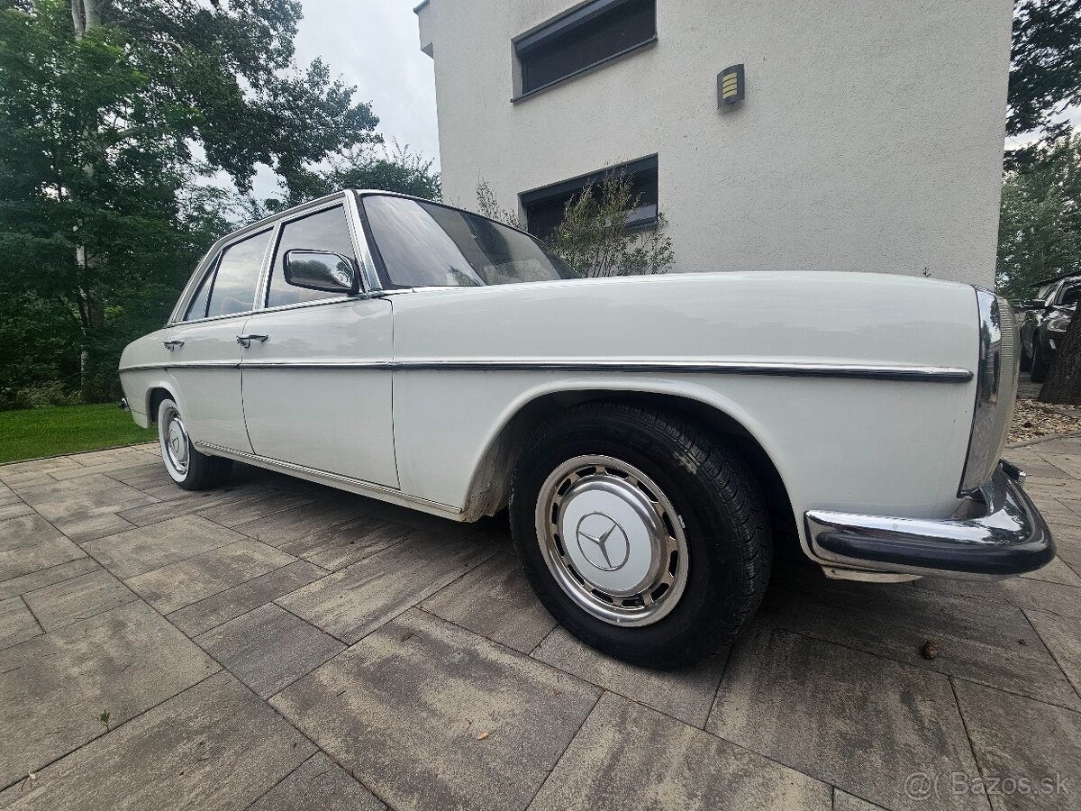 Mercedes-Benz w115 - 5