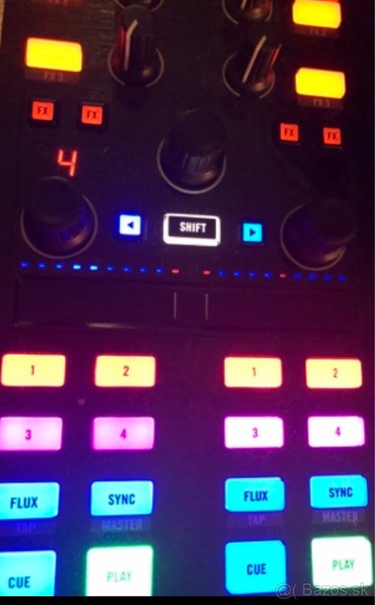 Predám Native Instruments Traktor Kontrol X1mk2 - 5