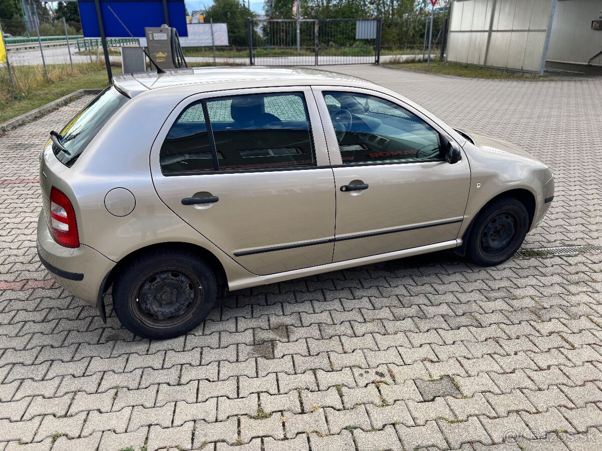 Škoda Fabia 2004 - 5