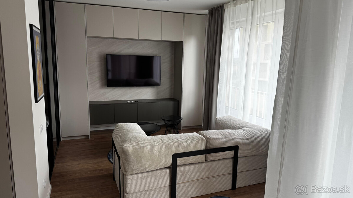 1-izbový byt na prenájom spolu s Cabrio FIAT 500 - Bory - 5