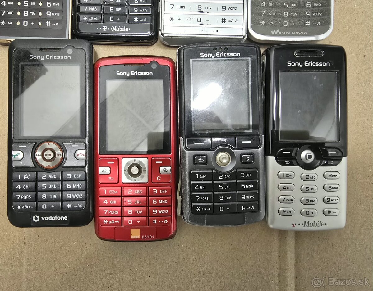 Mix telefónov Sony Ericsson tlačidlové - 5