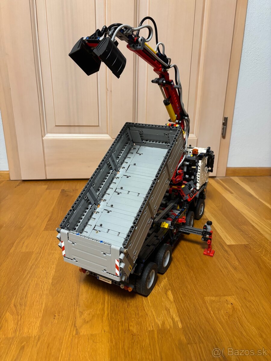 Lego 42043 - Mercedes Benz Arocs 3245 (krabica + návod) - 5