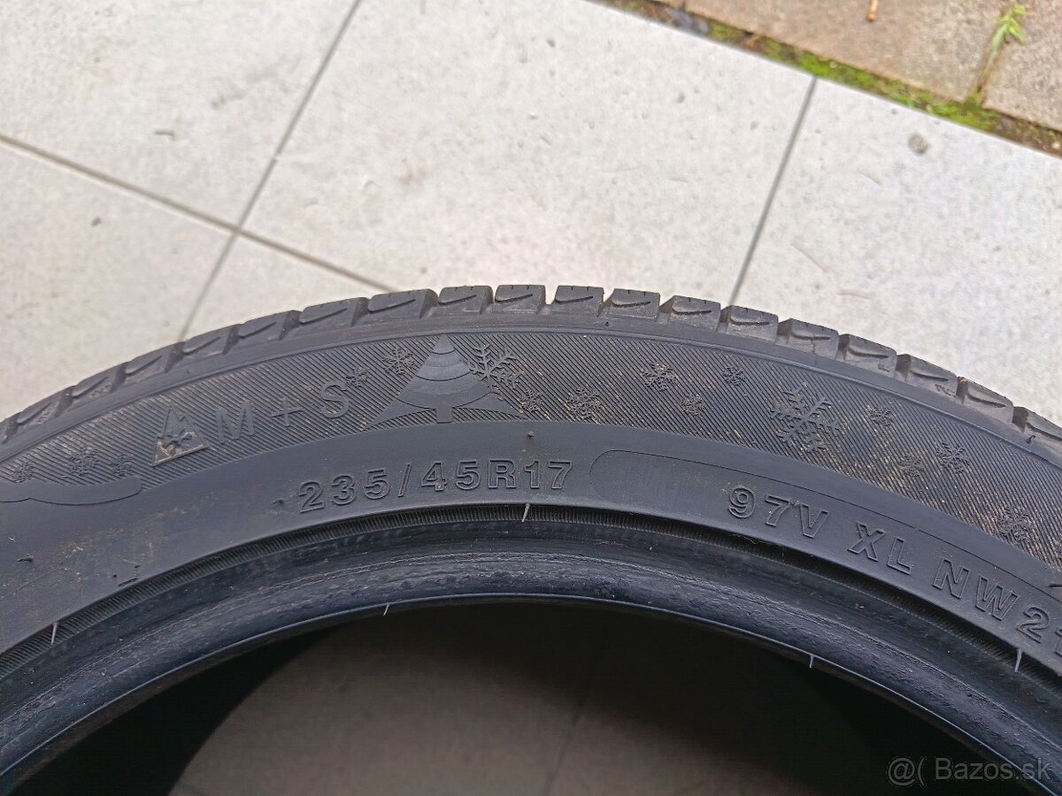 zimne pneu 235/45 R17 - 5