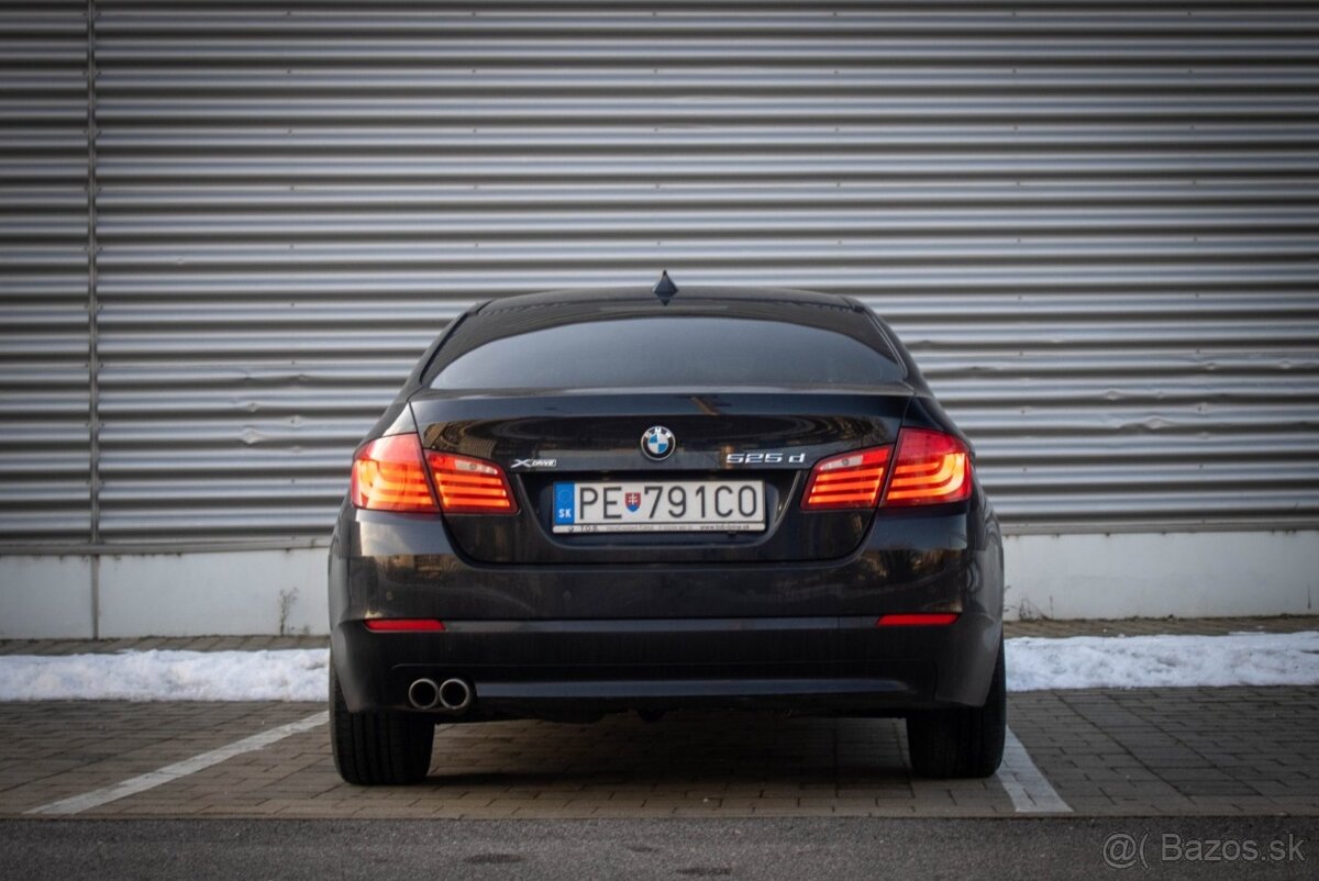 BMW Rad 5 525D xDrive 160kW AT/8 2013 - 5