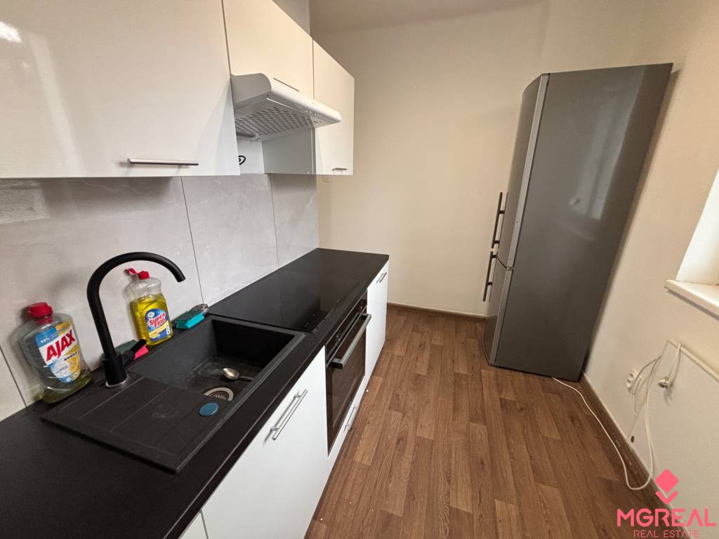 2 a pól izbový byt Topoľčany / PRENAJOM - 5