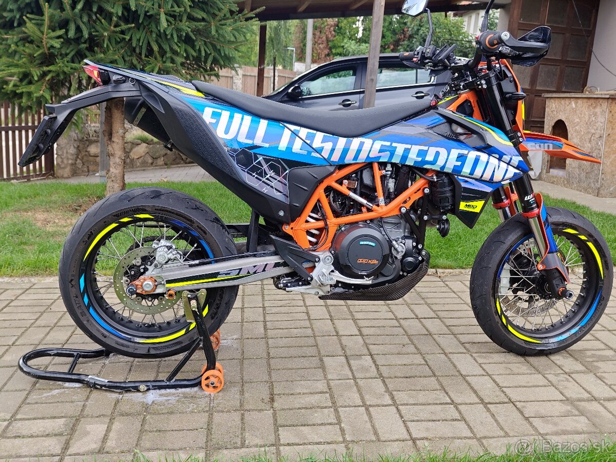 KTM 690 SMC R 2022 - 5