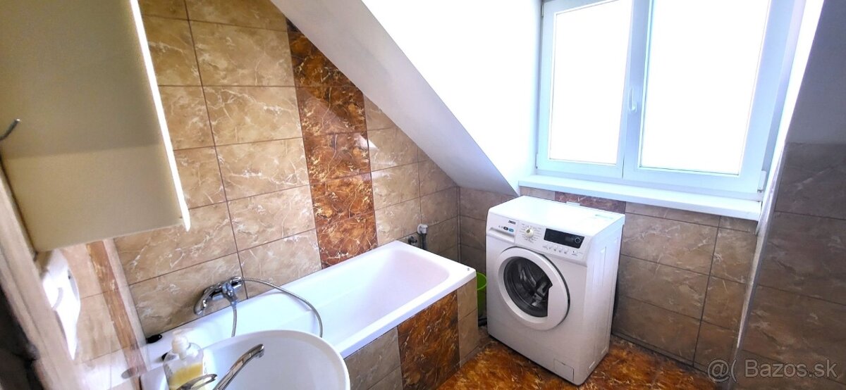 2-izbový byt v centre mesta Vráble na prenájom - 5