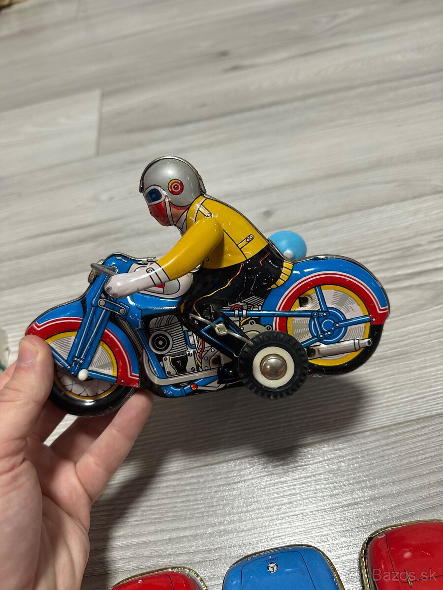 Predám plechové hračky - 5