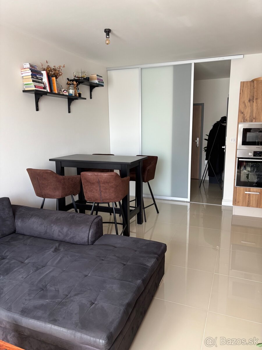 Prenájom moderného 2-izbového bytu - 5