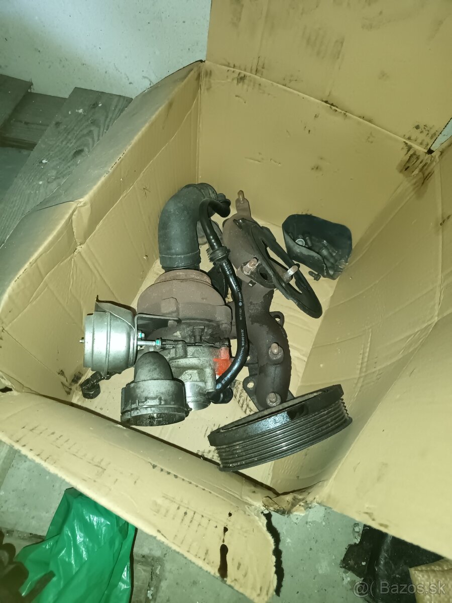 Predám pokazený motor VW Golf 5 2.0 Tdi - 5