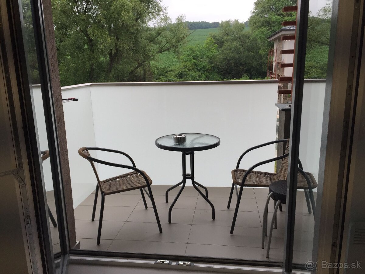 APARTMAN PODHAJSKA - 5