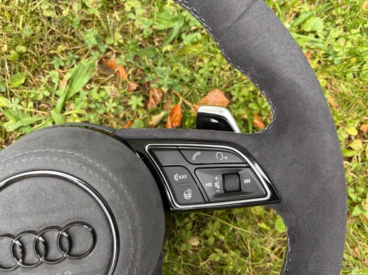 -AUDI MULTIFUNKCNY VOLANT ALKANTARA s logom RS - 5
