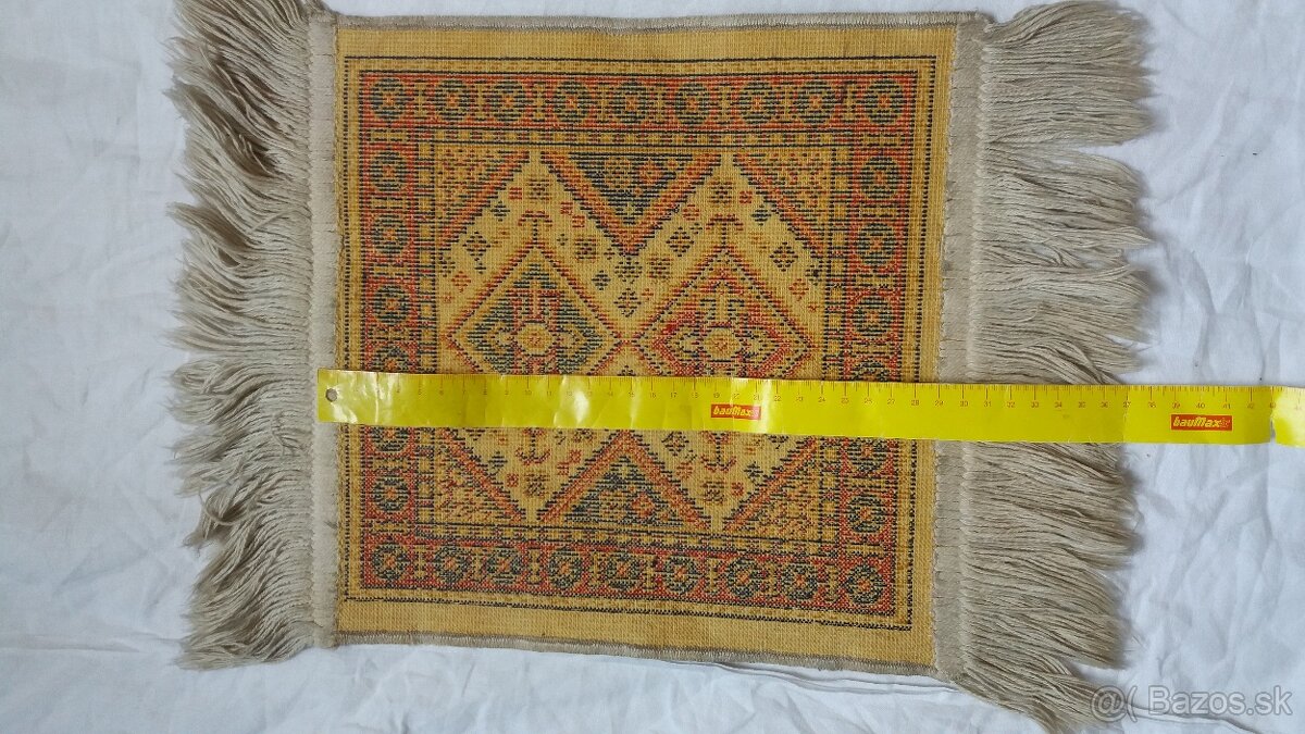 starožitný koberček 30 x 30 cm, cena 30 - 5