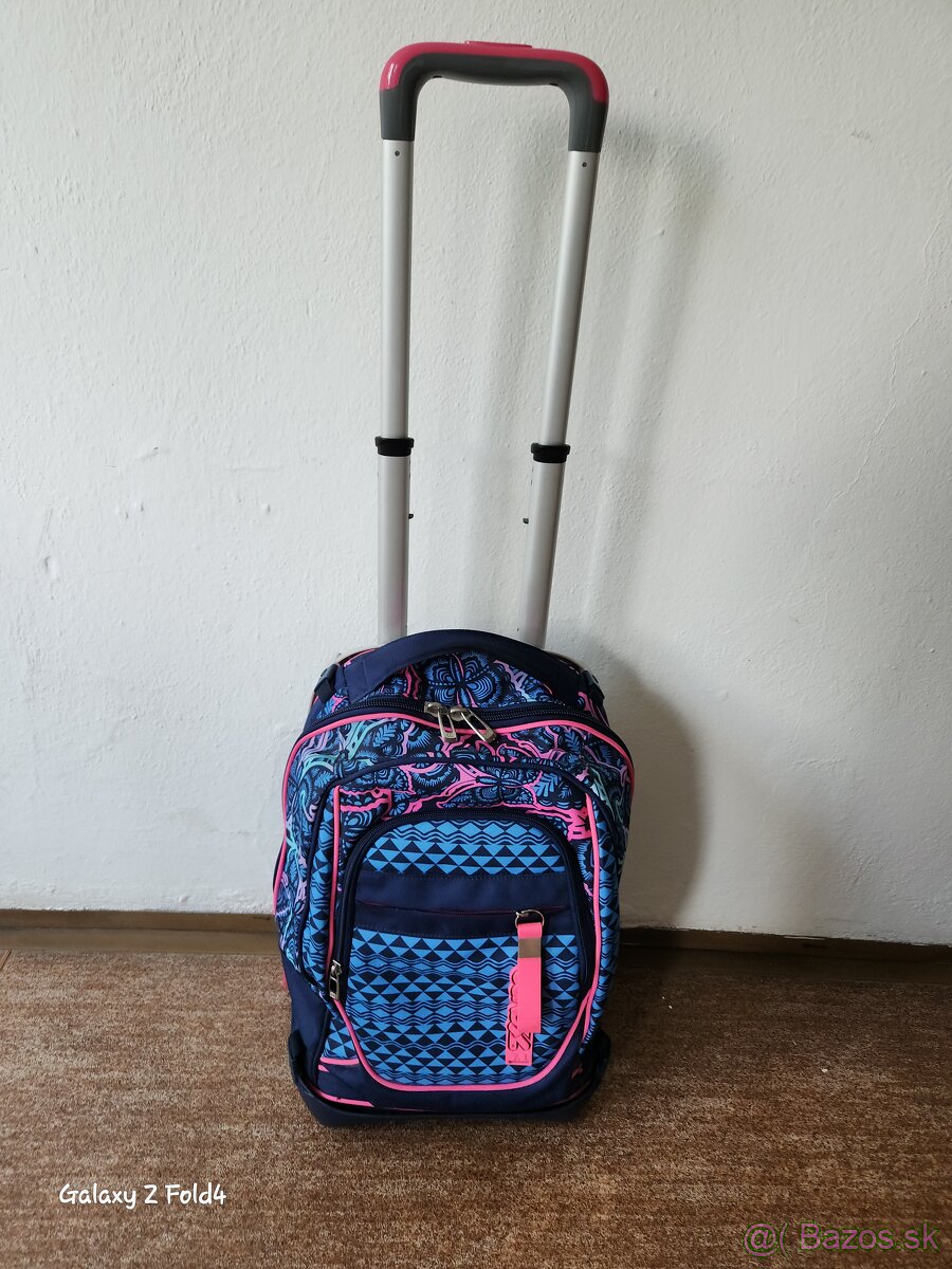 Kvalitná školská taška na kolieskach - 5