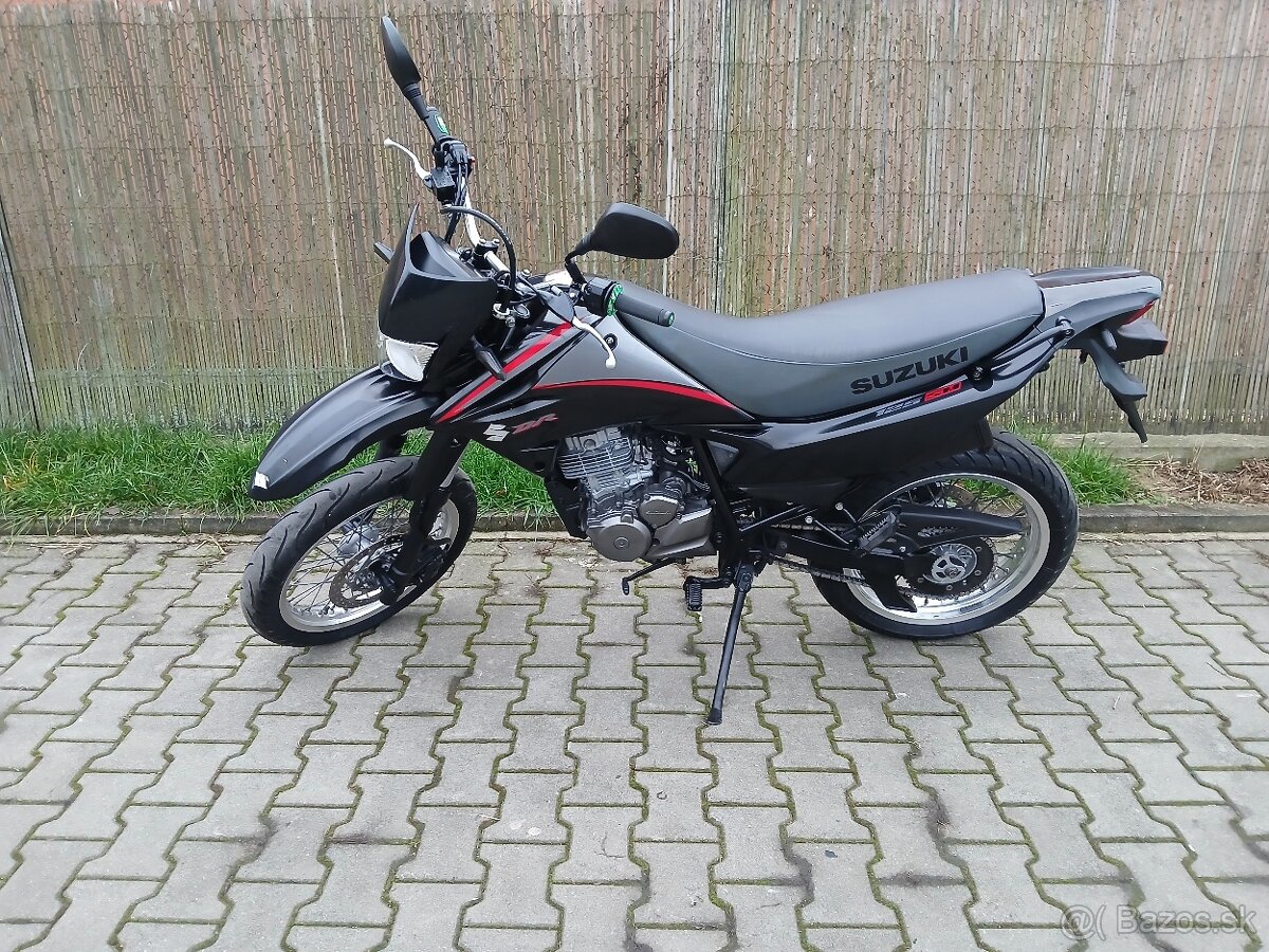 Suzuki DR 125 SM - 5