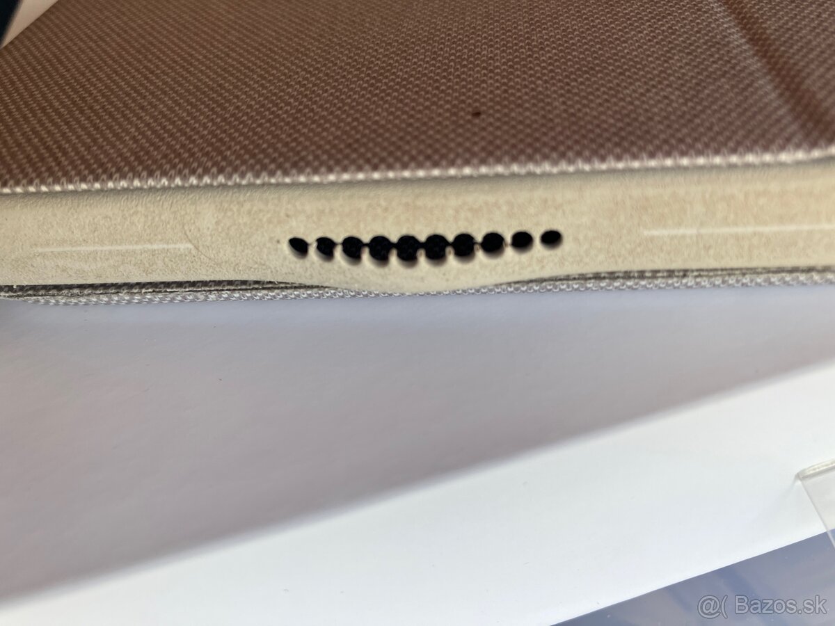 Logitech Combo Touch pre iPad Pro 12.9” (5. a 6. generácia) - 5