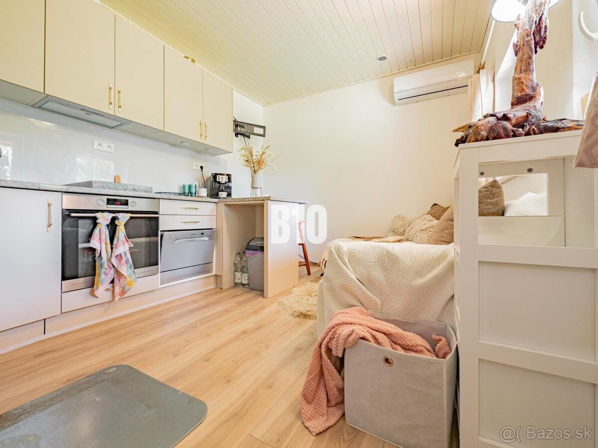 Tiché prostredie kúsok od Nitry - CHALUPA - 5