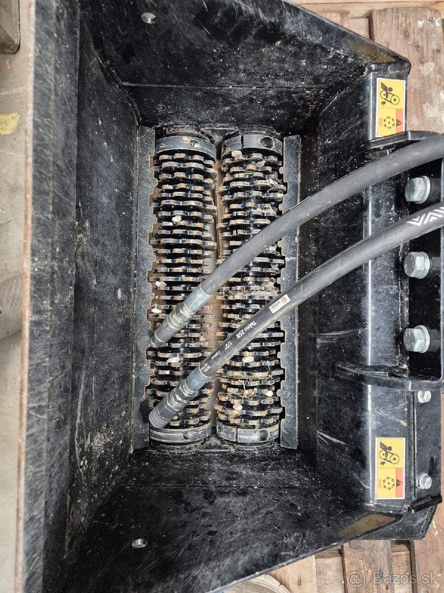 Triediaca lopata na bager Simex VSE 2 - 5