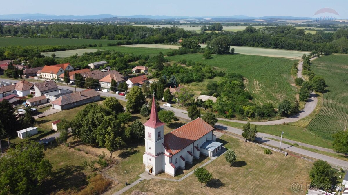 3-izbový RD na 34-árovom pozemku v Šarovciach - 5