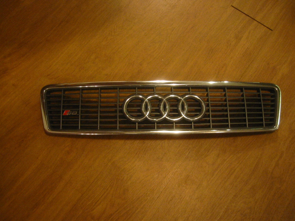 AUDI A8, S8 D2 - přední maska + mřížka 1999 - 2002 - 5