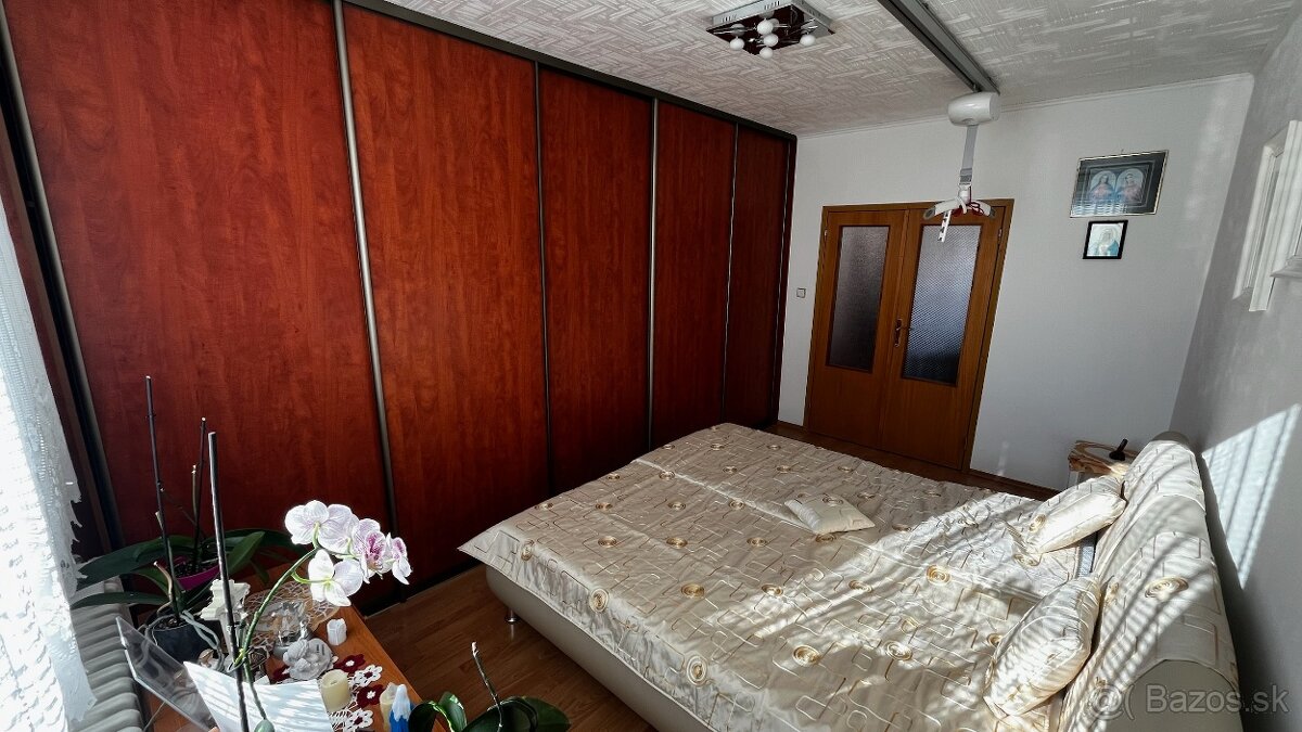 Predaj: 4 izbový priestranný byt s vlastným kúrením - 5