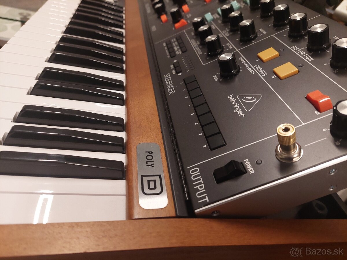 Vianočné upratovanie klávesy BEHRINGER - 5