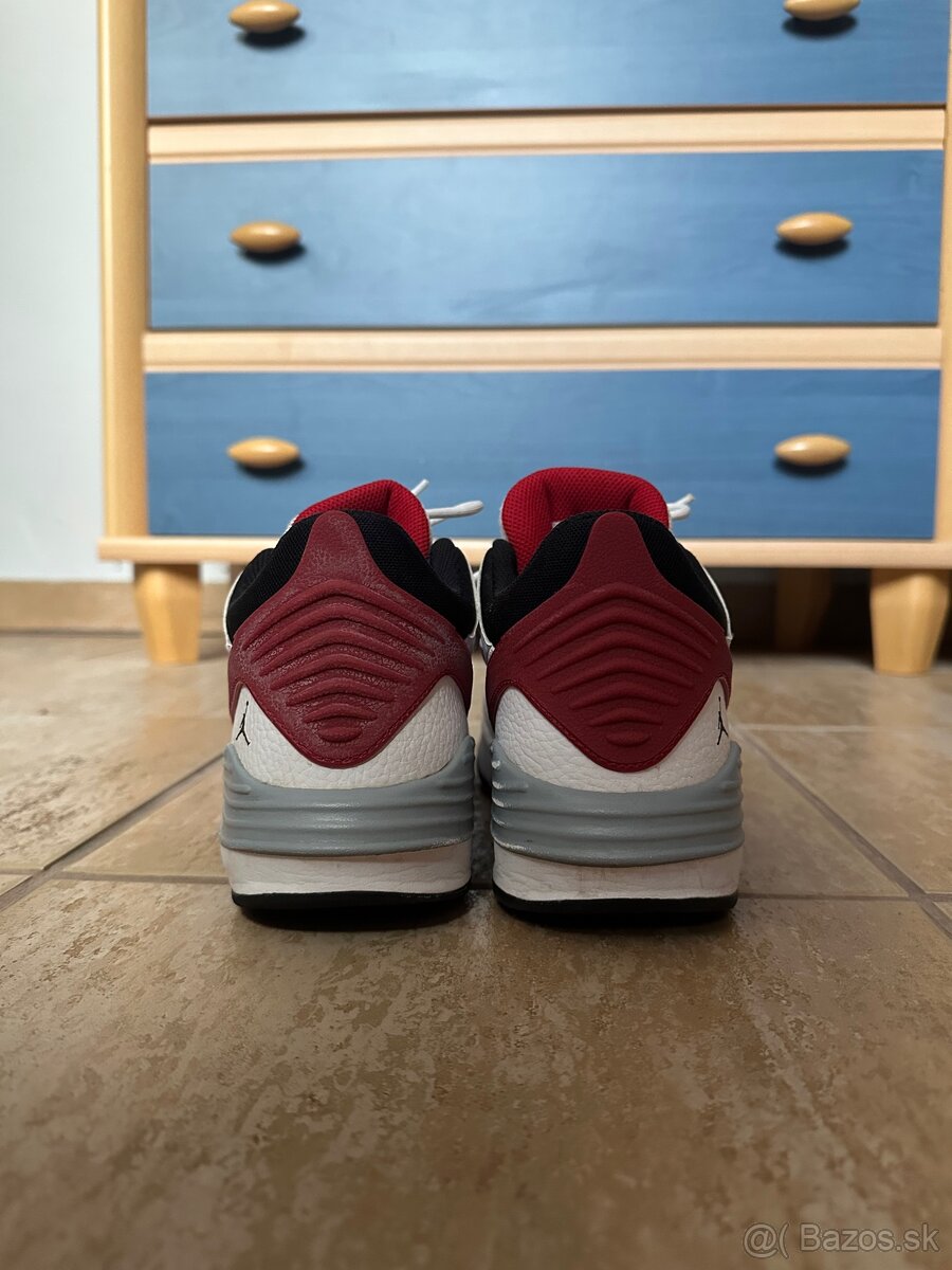 Nike JORDAN MAX AURA 5 - 5