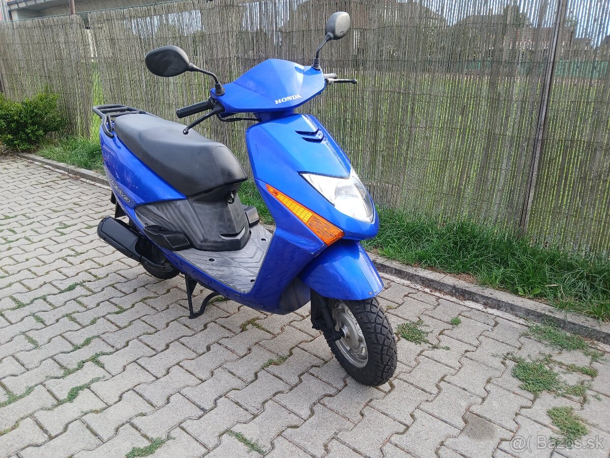 Honda Lead 100 - 5