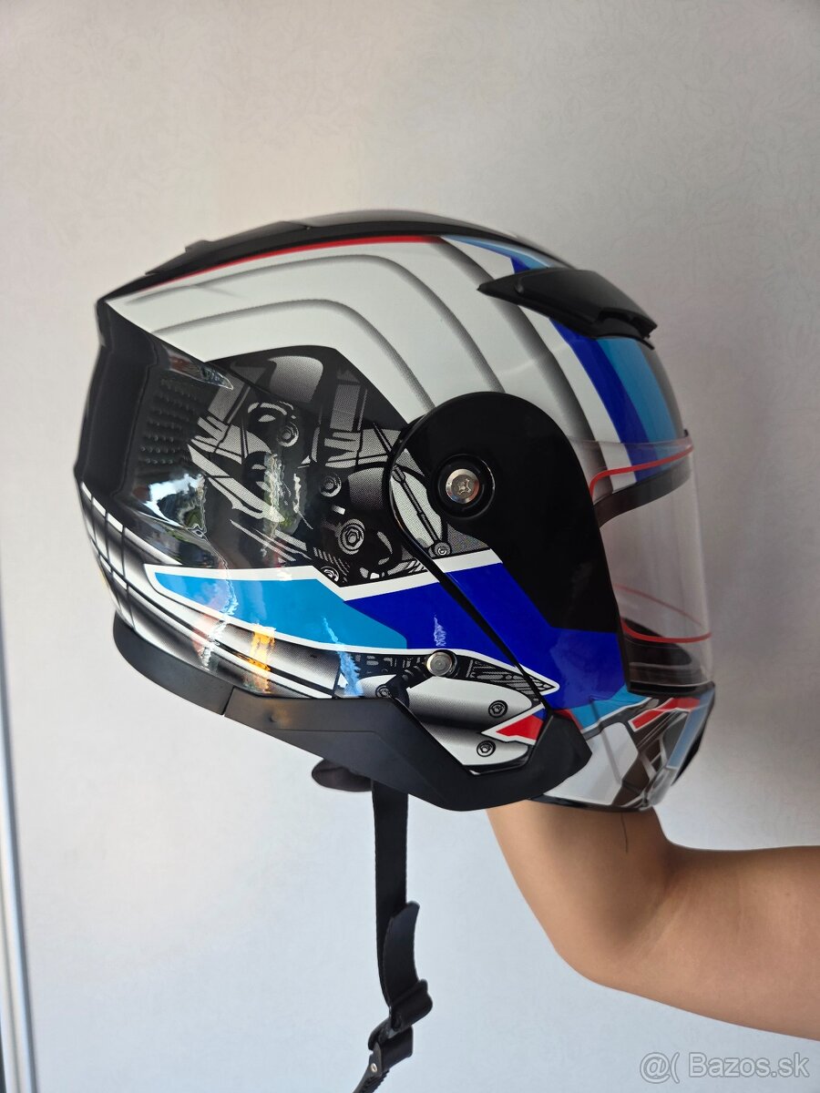 Predám motorkarskú prilbu - 5