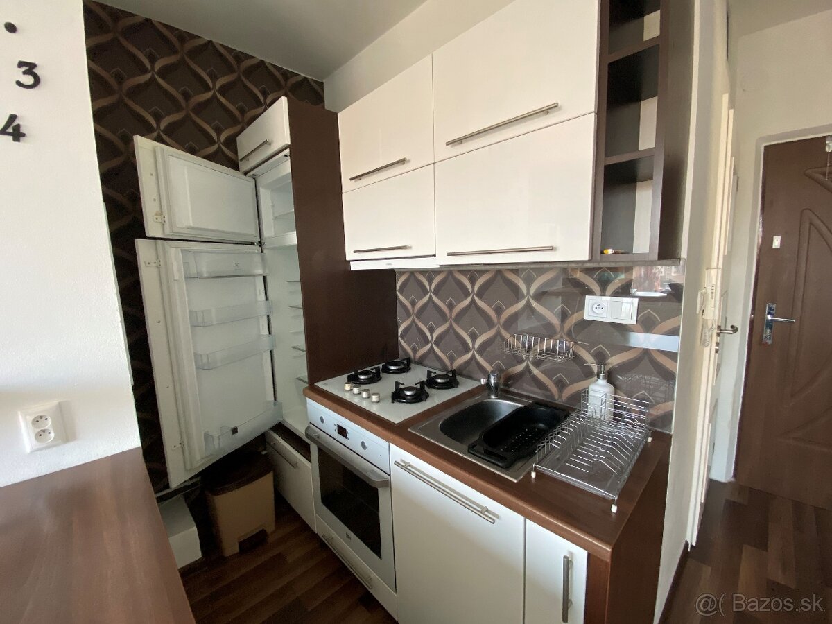 2KK Vlčince, loggia, rekonštrukcia, komplet zariadený - 5