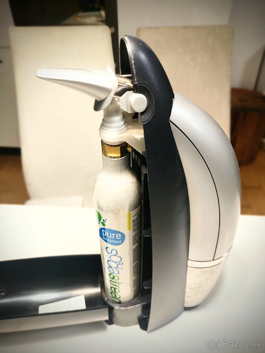 sodovkovac SodaStream Penguin + 2ks karafy - 5