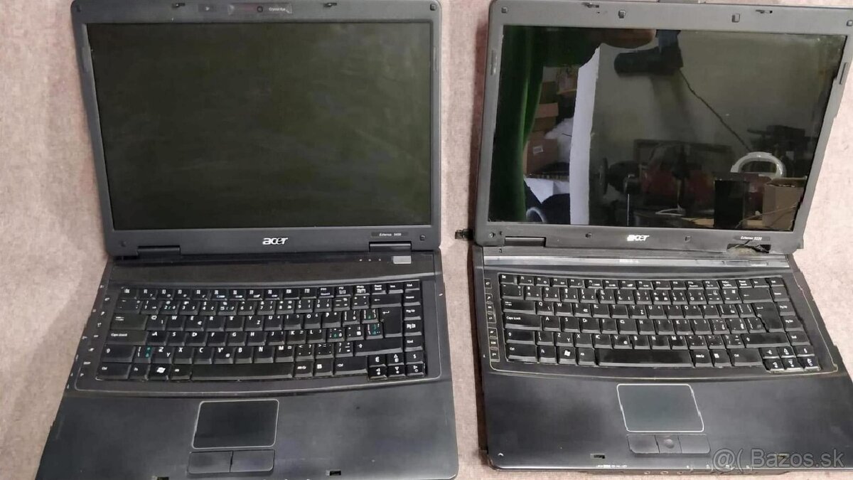 Notebooky na nahradné diely. - 5