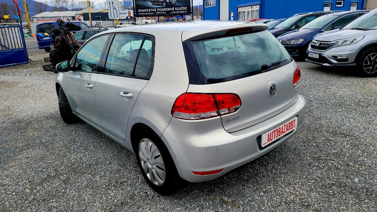 Volkswagen Golf 1.6-75kw Trendline DSG - 5
