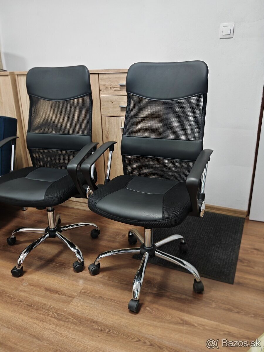 Rozpredám kanceláriu - 5