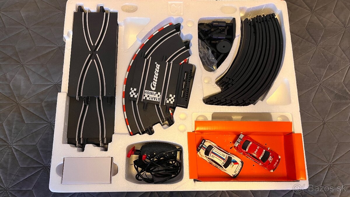 Rezervovane-Autodráha Carrera - 6,2m, 100% stav, 5 dni hrana - 5