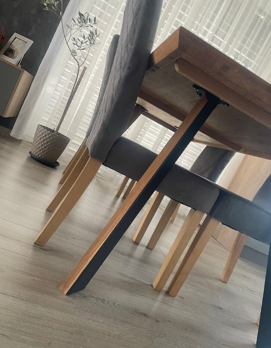 Masívny jedálenský stôl z dubu – ako nový, TOP stav - 5